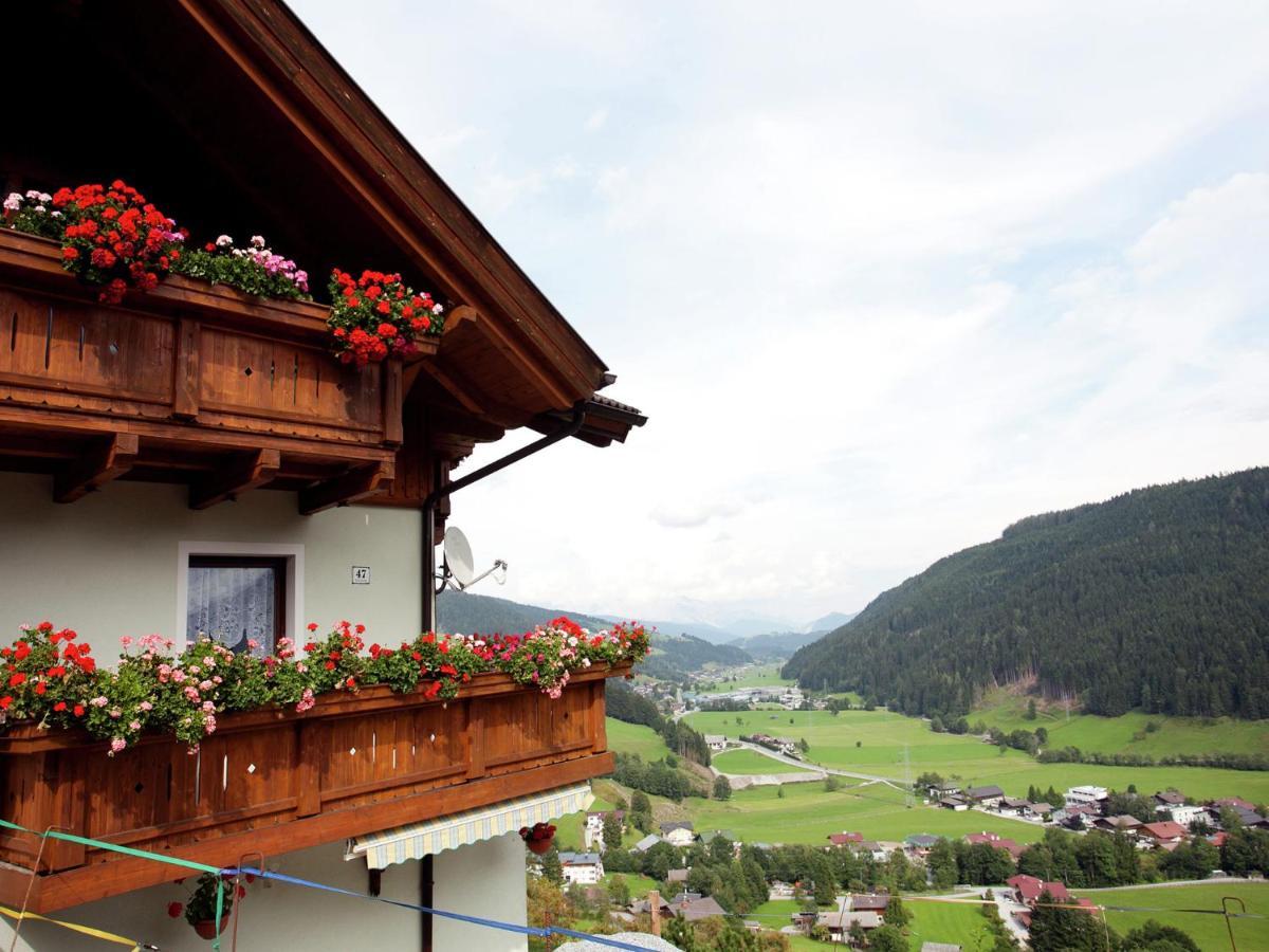 Sunny Holiday Flat With Balcony Wagrain Exterior photo